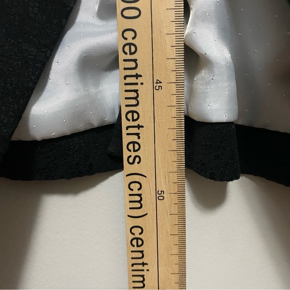 H&M Patterned Blazer Black - Size 2 - Picture 7 of 9